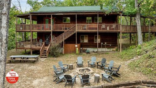 Incredible Wooden Cabin with Fire Pit in Miami, Oklahoma