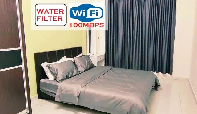 Indahpura Kulai Land House 4 Room 7pax near JPO