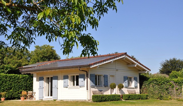 independent house in property with views of Mont Blanc.