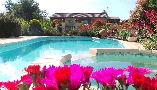 Independent villa with private pool in the Luberon (6 people)