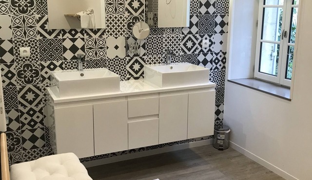 Independent gîte adjoining the villa l'estuaire