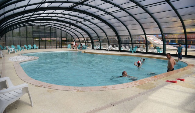 Independent chalet in 4 * Estate on the edge of the Basin - Heated Aquatic Area