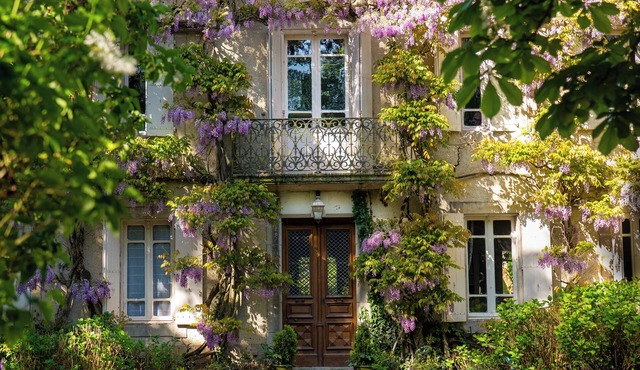 Independent cottage with heated pool
