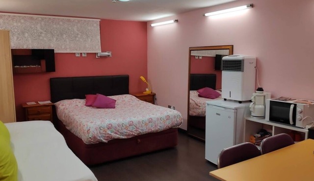 independent room with private bathroom on the ground floor of a chalet