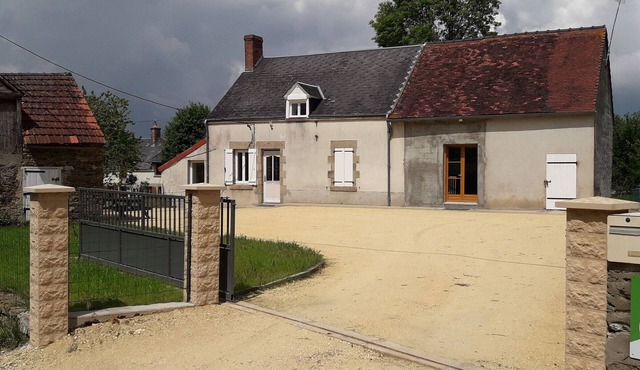 Independent House with Garden in South Berry