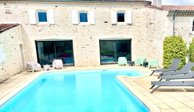 Independent House, Garden, Swimming pool, classified 5*n