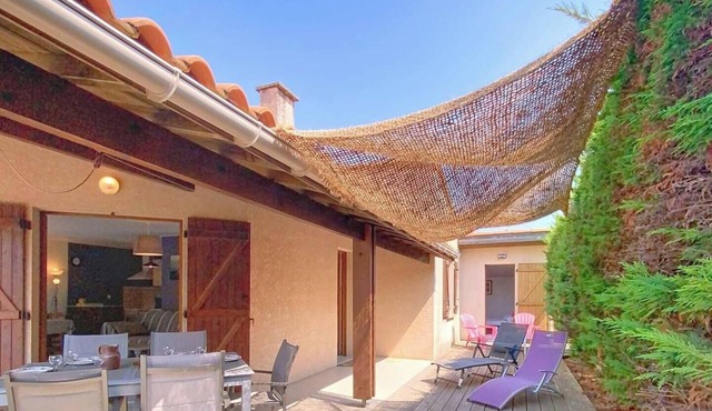 Independent house 3 bedrooms for 7 people a short walk away from beaches in Lacanau ocean