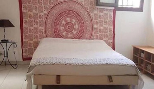 Independent suite on the first floor with the inhabitant