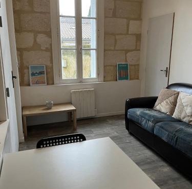 Independent two-room apartment in a characterful house