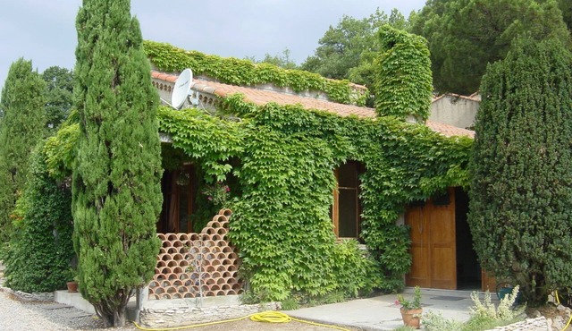 Independent villa near Avignon