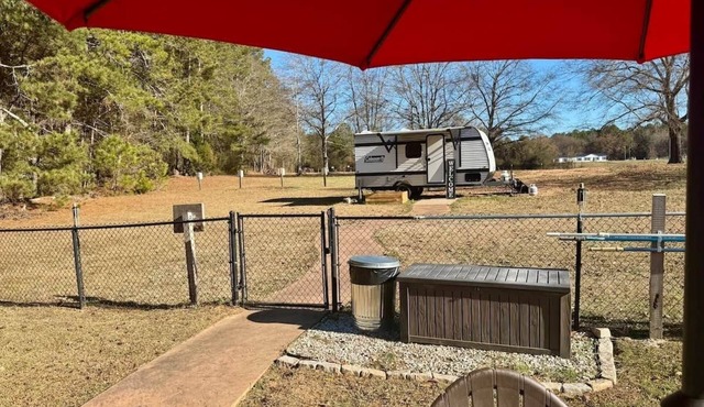 Indian Creek Farms Poolside Mini Camper