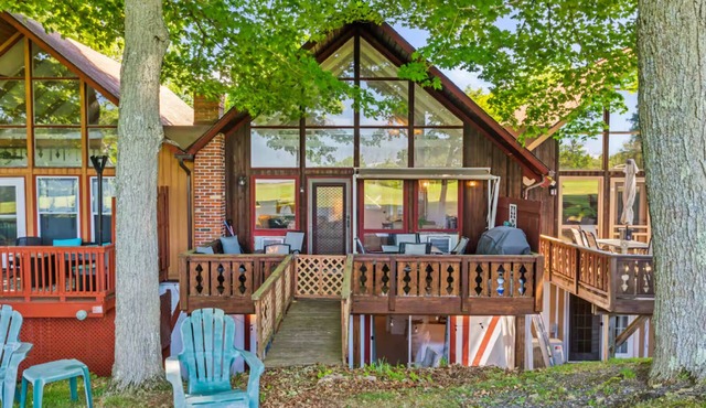 Indian Lake, Lucky 7 Chalet