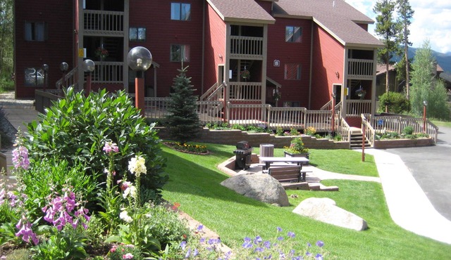 Indian Peaks Resort