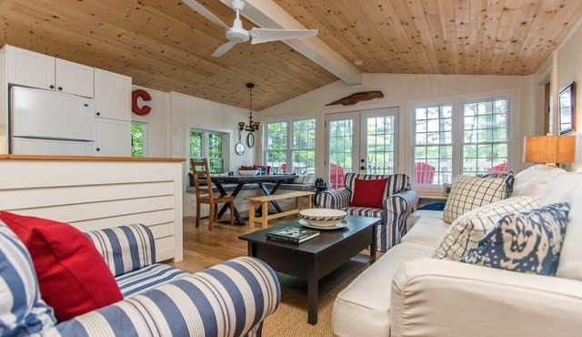 Indian River Respite Lake Rosseau 3 Bedroom cottage in Port Carling