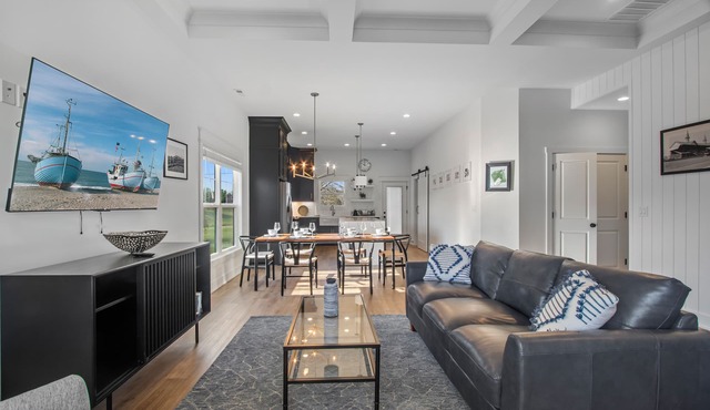 Indiana Crossing: Modern & Upscale, Near Derby