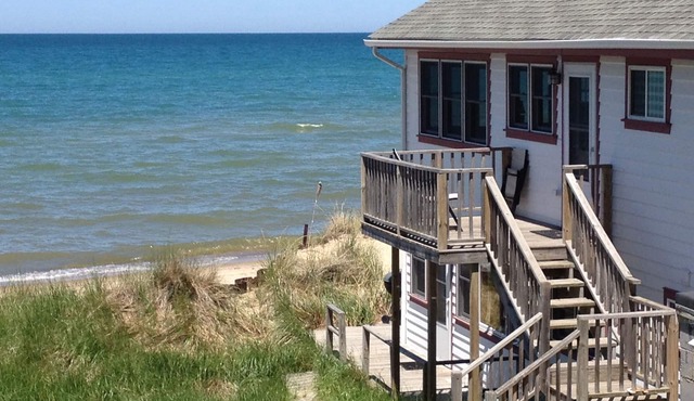 Indiana Dunes 2-Bedroom Beach Rental