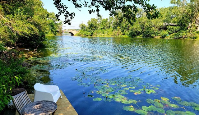 Indiana Dunes GuestSuite. On Calumet Lagoon. 3blks to beach/Lake Michigan. Bikes
