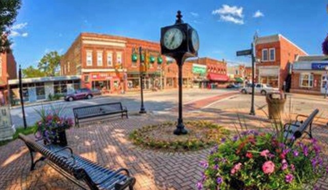 INDIANA DUNES/LAKE MICHIGAN/DOWNTOWN CHESTERTON