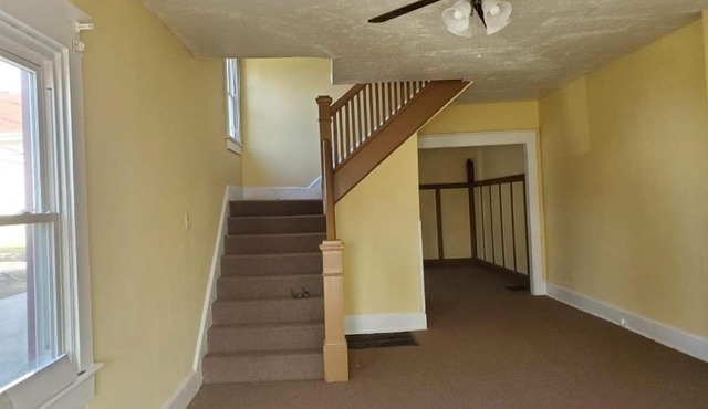Indianapolis Indiana 3 Minutes from downtown fully furnished Beautiful 3 bedroom