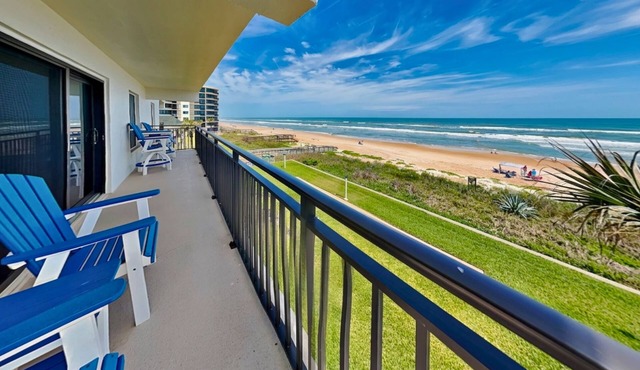 Indies House 307 | Oceanfront Corner Modern Penthouse