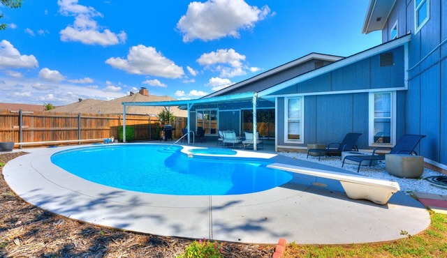 Indigo & Cedar | 4BR | Pool + Gym + Game Room