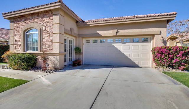 Indio Casita: 2 Mi to Coachella & Stage Coach!