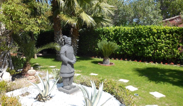 INDIVIDUAL HOUSE/APARTMENT