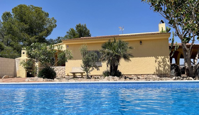 Individual villa with private pool!