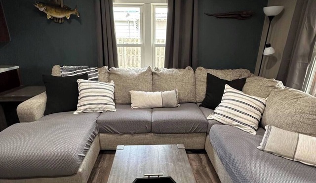 Indoor Fish Cleaning - Darts - Poker - Newly Remodeled