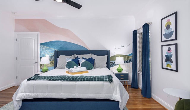 Indoor Golf Simulator, Outdoor Putting Green, next to the famous RTJ golf course