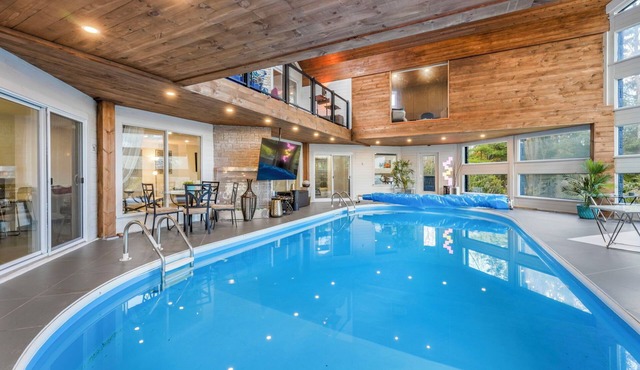 Indoor Heated Pool Outdoor Hot Tub Sports Building 15 acres Woodlands