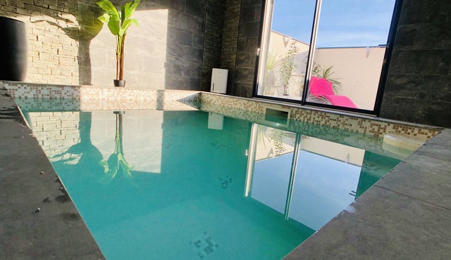 Indoor heated whirlpool pool, sleeps 2.