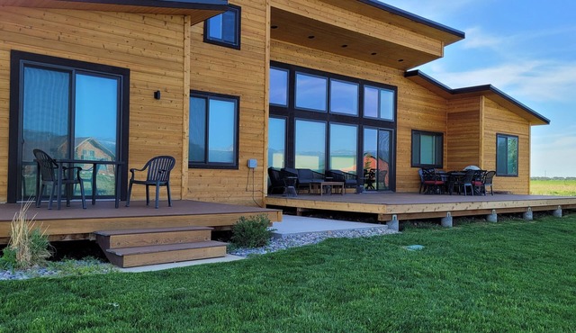 Indoor/Outdoor Living with 4-Peak Teton View