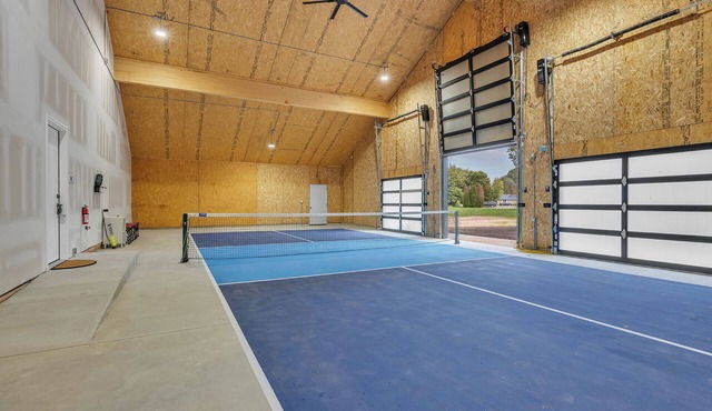 Indoor pickleball court near Ann Arbor!