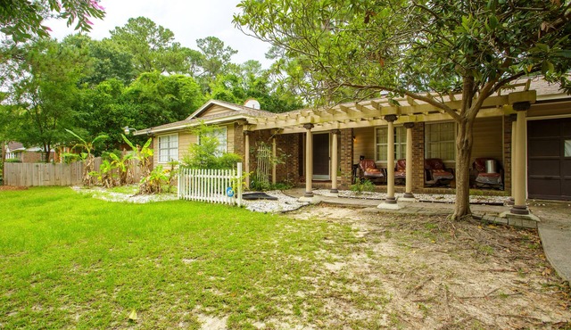 Indoor Pool, gym, studio, hot tub, pool table, chefs kitchen, outdoor grilling