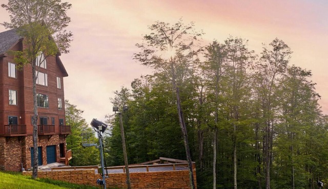 Indoor Pool, sauna, game room, slope access