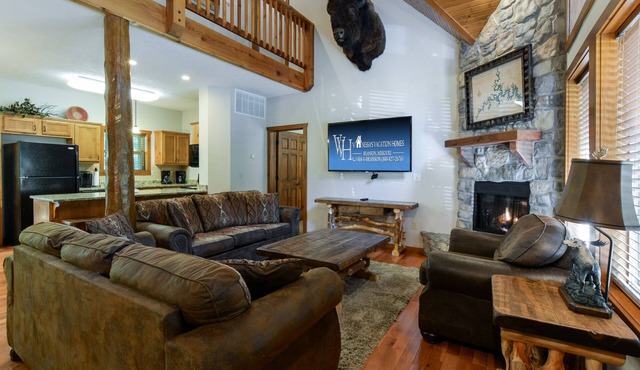 Indoor Pool - Sleeps 22 - 8 King Beds - Right by SDC - Vanessa's Vacation Homes