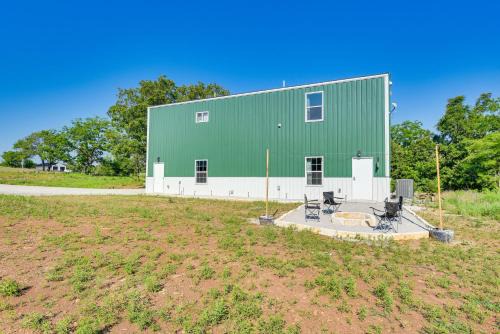 Indoor Recreation Room at Skiatook Vacation Rental