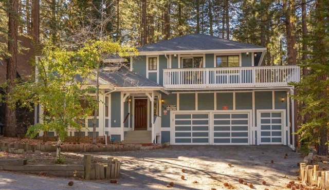 Indoor Spa! Steps to Snow Summit. Fireplaces. BBQ