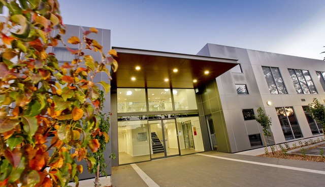 Indulge Apartments - Ontario