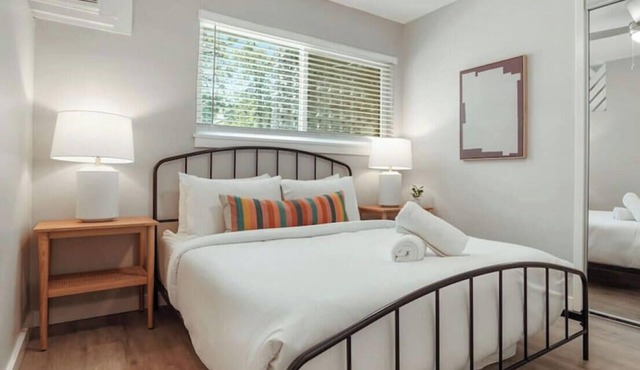 Indulge in Downtown Austin, Apt Near Zilker Park