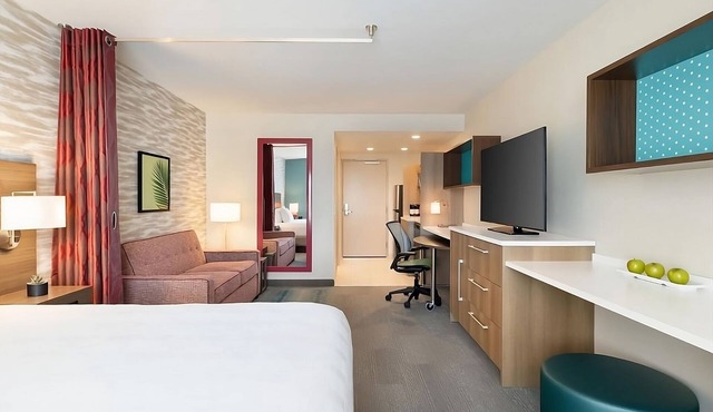 Indulge in Home-Like Comfort! Pool, Free Breakfast, Pets Allowed, Free Parking!