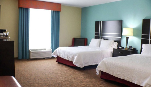 Indulge in Soothing Comfort! Room for Groups!