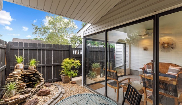 Indulge in Southern Charm: Newly Renovated 2 Bed/2.5 Bath Townhome in Dothan. Dog Friendly.