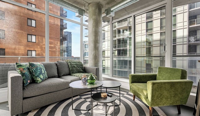 Industrial 1BR w Office, Views, AC, XL Patio