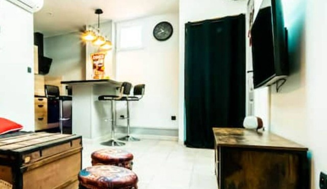 INDUSTRIAL#CENTER#STATION#WIFI@SLEEPNTRIPBEZIERS