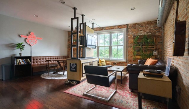 Industrial Flat - Short North