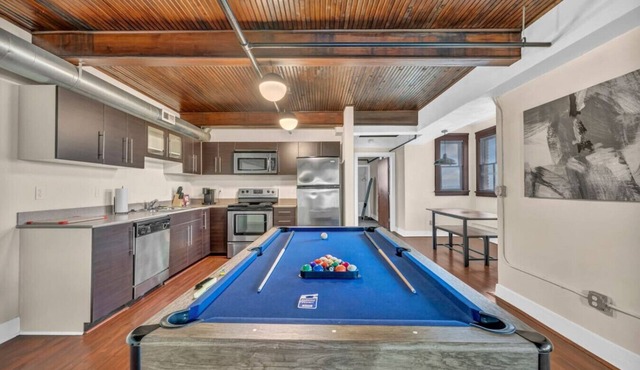 Industrial Modern Penthouse | Pool Table | Near DT