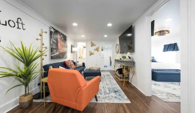 Industrial St. Loft on the square