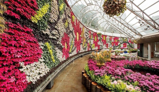 Industrial Style Apartment with Private Parking